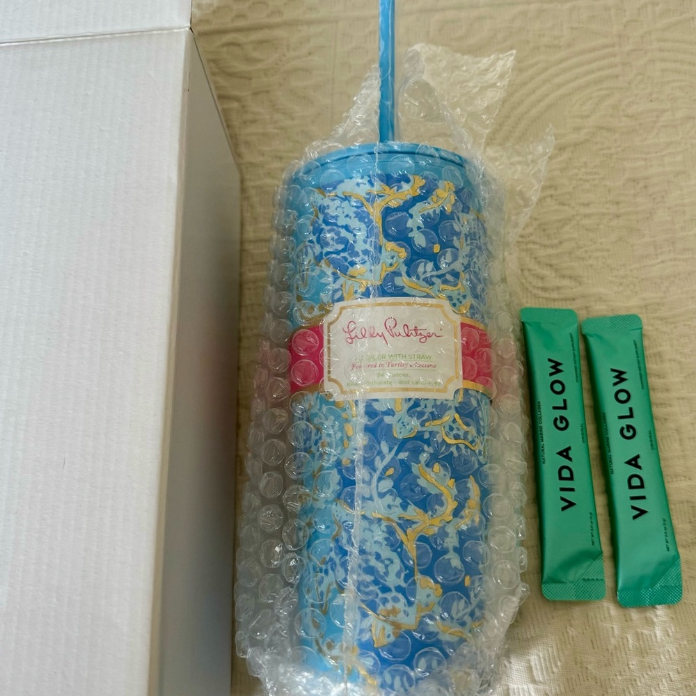 Lilly Pulitzer Blue Water Bottle for Dining